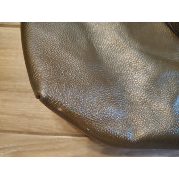 Cayana Dark Olive Green Classic Leather Zipper Tote Bag, Large, Pebbled READ - Picture 4 of 10